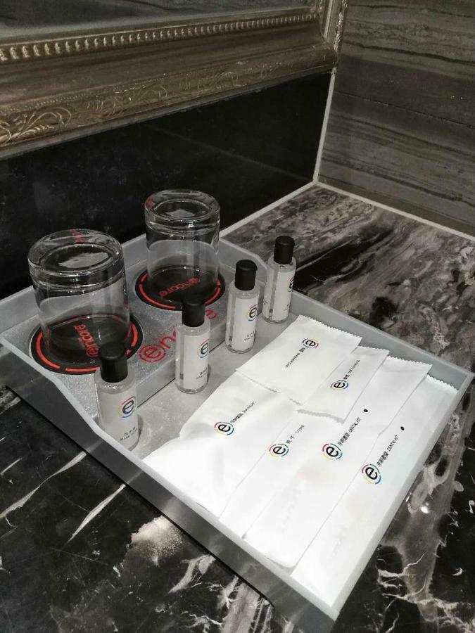 Ramada Encore Wyndham Nanning City Center Qingxiu Exteriör bild