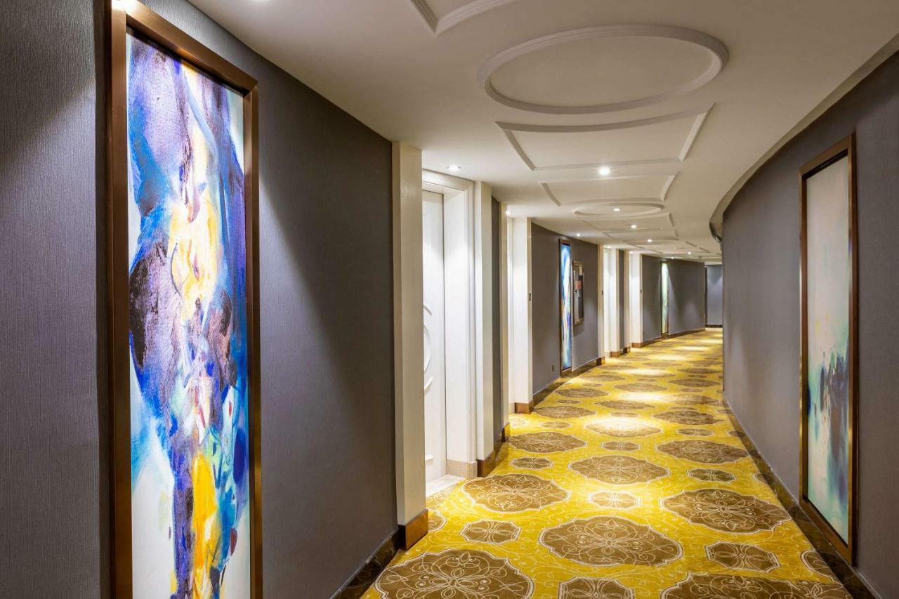 Ramada Encore Wyndham Nanning City Center Qingxiu Exteriör bild
