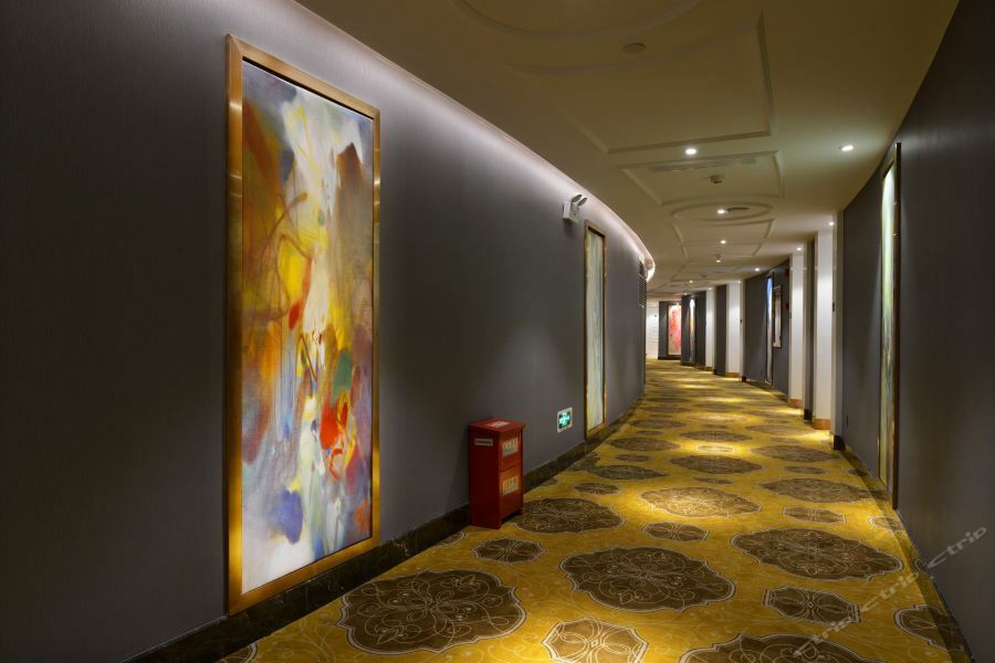 Ramada Encore Wyndham Nanning City Center Qingxiu Exteriör bild
